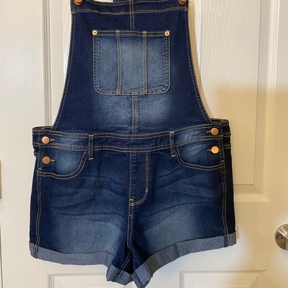 No Boundaries Pants - NO BOUNDARIES Denim overall shorts